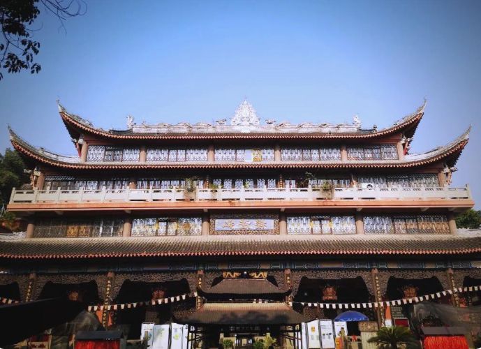 檐影香云